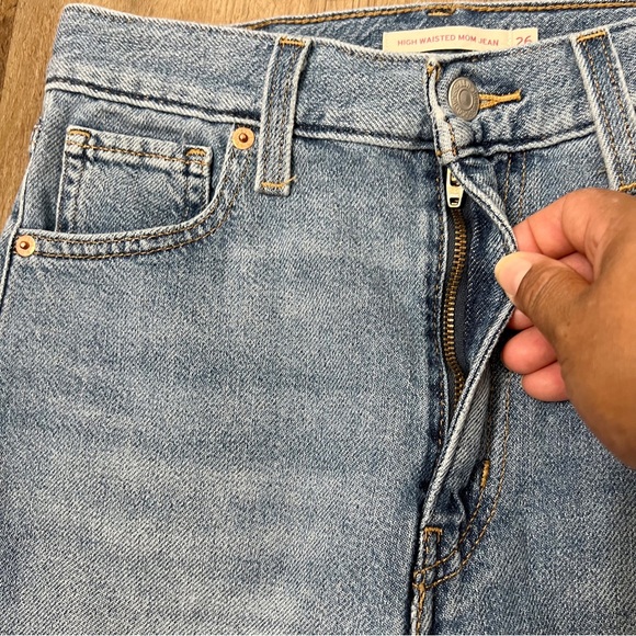 Levi's® High Waist Straight‎ Mom Jeans Size 26 - Picture 9 of 12